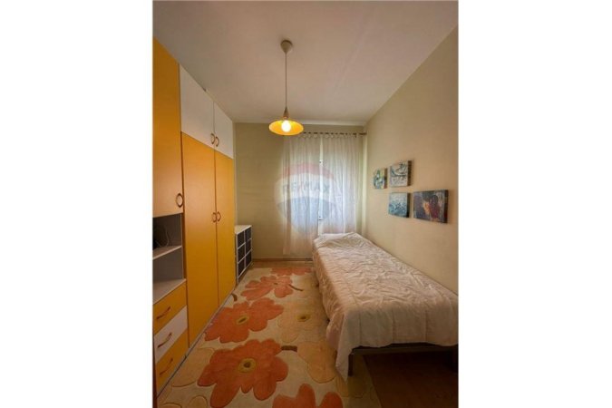 APARTAMENT 2+1 ME QIRA KOMUNA E PARISIT