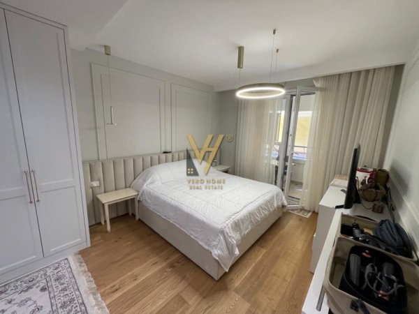 SHITET APARTAMENT 3+1+2+DY POSTA PARKIMI TEK SHALLVARET 700.000 EURO