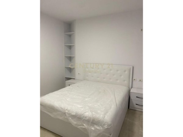 JEPET ME QIRA APARTAMENT 1+1 PRANE KOPSHTIT ZOOLOGJIK