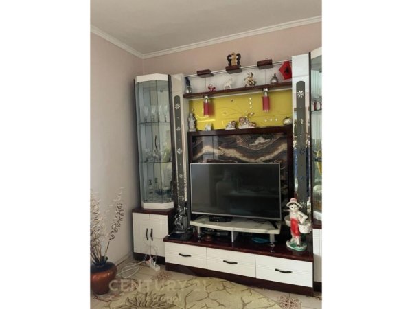 Apartament 3+1+2 në shitje prane Maternitetit te Ri, Brryli!