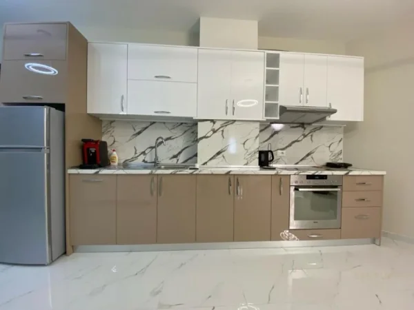 ME QIRA APARTAMENT 1+1 PRANE PROKURORISE SE TIRANES