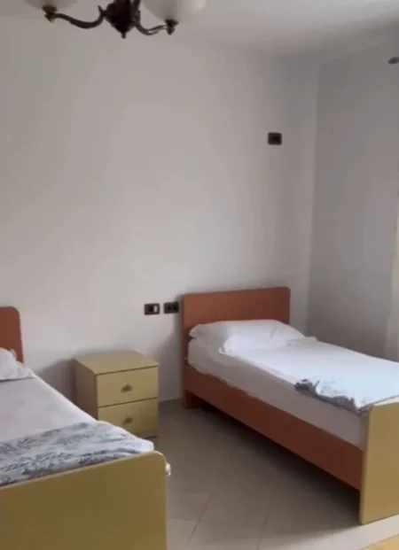 Apartament 2+1+2 me qera - Sauk i Vjeter