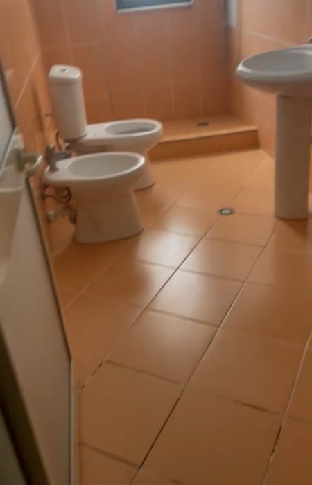 Shes apartament 1+1, 72 m2, pallat i ri, Te Ardeno, Mbrapa Veko ne Autostrade