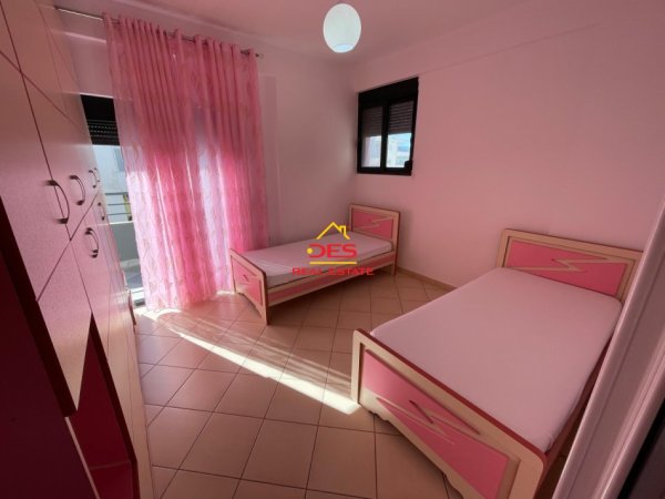 JEPET ME QIRA APARTAMENT 2+1 NË LUNGOMARE ,VLORË.