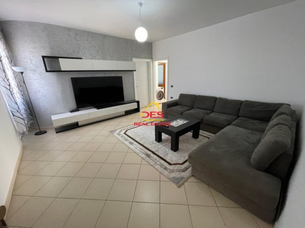 JEPET ME QIRA APARTAMENT 2+1 NË LUNGOMARE ,VLORË.