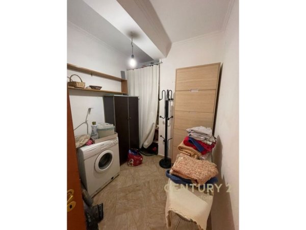 JEPET ME QIRA APARTAMENT 2+1+2 + DEPO ,TEK STACIONI I TRENIT !