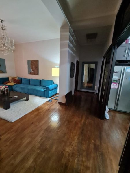 Apartament 2+1+2 në shitje, Qendër