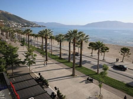 Qera, 2 Apartamente 1+1, në Lungomare, Akademia e Marinës, Vlorë. AREA39843