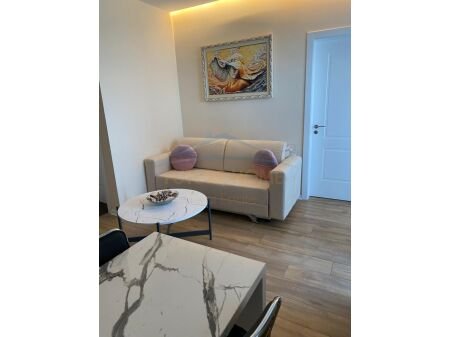 Qera, 2 Apartamente 1+1, në Lungomare, Akademia e Marinës, Vlorë. AREA39843