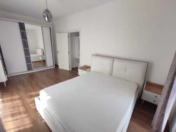 Apartament Me Qera 1+1 Tek Farmacia 10 (ID B210625) Tirane.