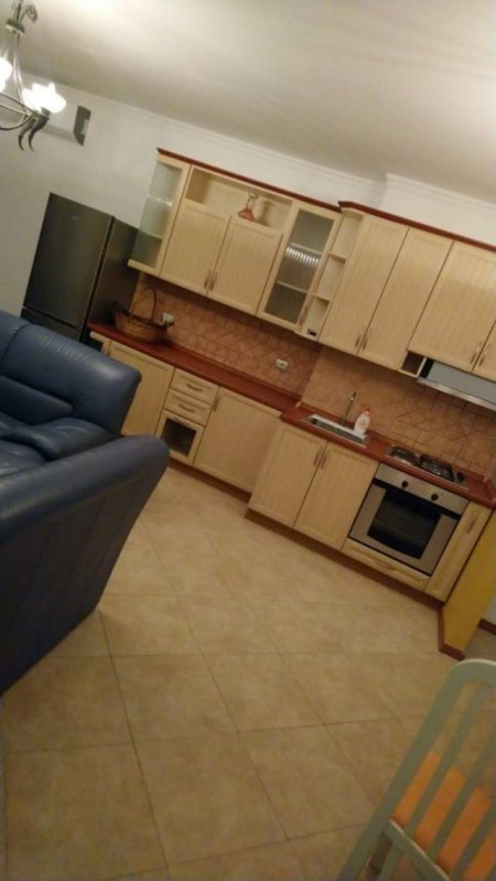 Tirane, jepet me qera apartament 2+1+BLK Kati 2, 78 m² 450 Euro (sulejman pasha)