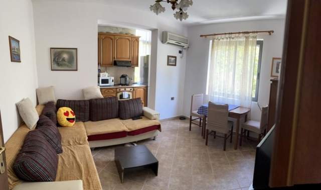 Tirane, jepet me qera apartament 2+1+BLK Kati 4, 75 m² 300 Euro (siri kodra)