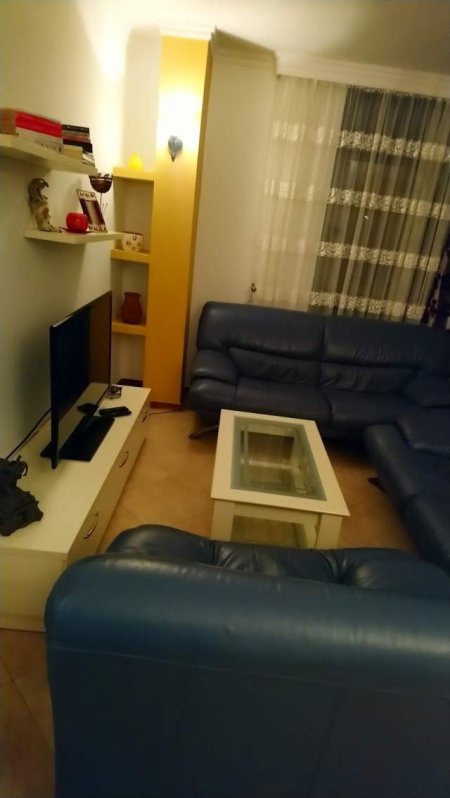 Tirane, jepet me qera apartament 2+1+BLK Kati 2, 78 m² 450 Euro (sulejman pasha)