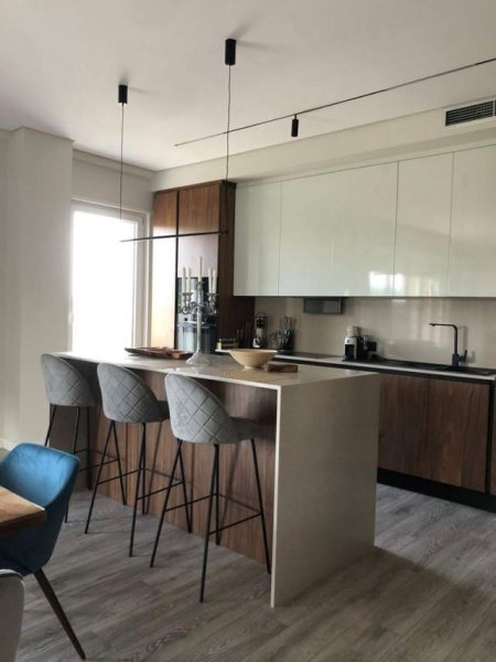 Tirane, jepet me qera Vile 4+1 Kati 3, 0 m² 3.500 Euro (Tegu)