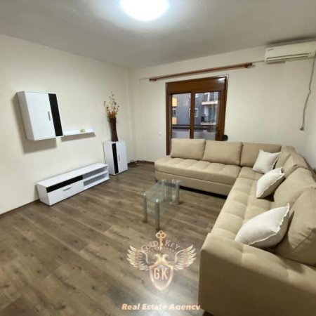 Durres, jepet me qera apartament 2+1+A+BLK Kati 9, 350 Euro