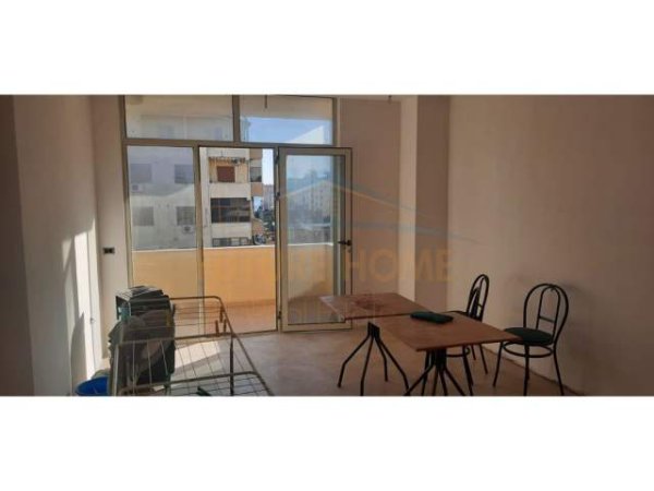 Durres, shitet apartament 4+1+BLK Kati 3, 189 m² 150.000 Euro (Plazh)