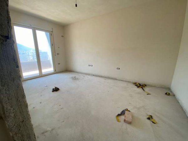 Vlore, shitet apartament 71 m² 114.320 Euro