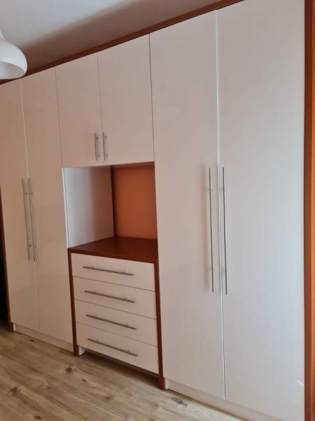 Tirane, jepet me qera apartament 2+1 Kati 3, 94 m² 550 Euro (Kompleksi Magnet)