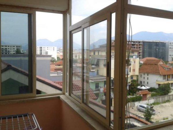 Tirane, jap me qera apartament 2+1+A+BLK Kati 3, 110 m² 400 Euro (Robert zhvarc)