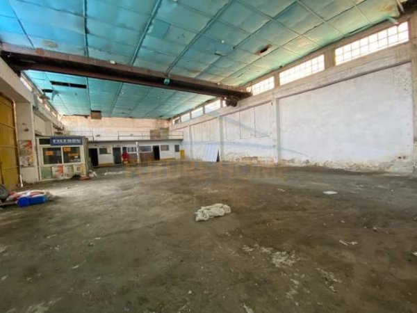 Durres, jepet me qera magazine Kati 0, 800 m² 600 Euro (Shkozet)