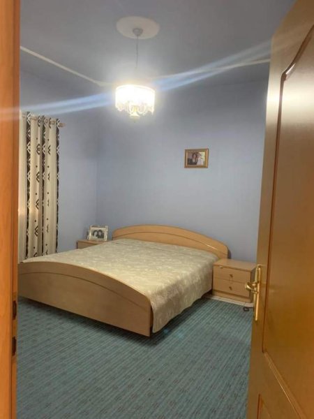 Tirane, jepet me qera apartament 3+1+BLK Kati 3, 500 Euro (Ish Fusha e Aviacionit)