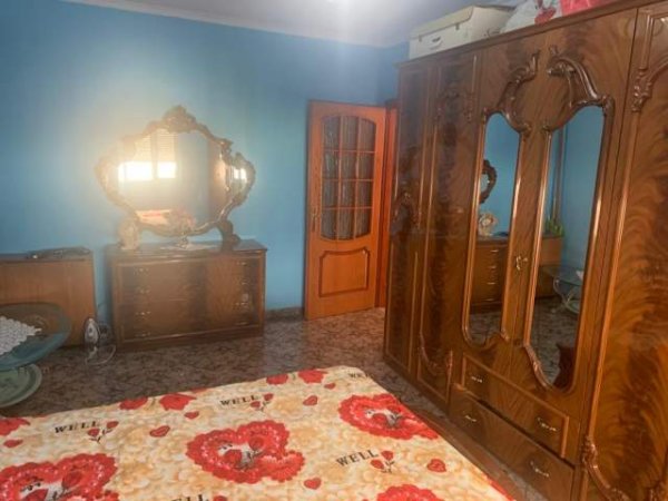 Elbasan, jepet me qera apartament 78 m² 17.000 Leke