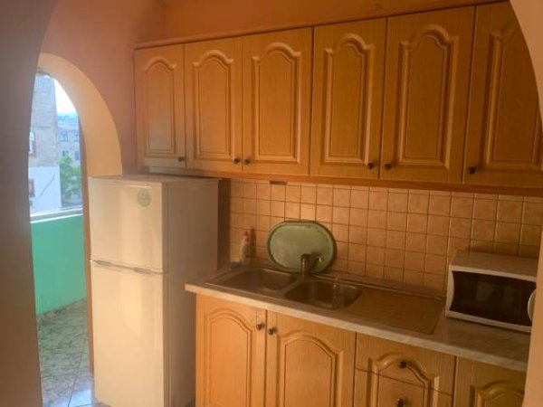 Elbasan, jepet me qera apartament 78 m² 17.000 Leke