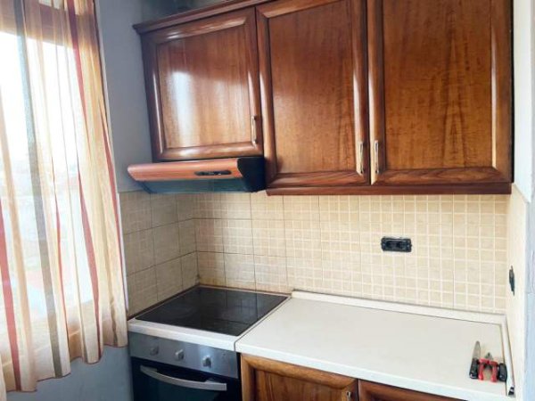 Elbasan, jepet me qera apartament 60 m² 20.000 Leke