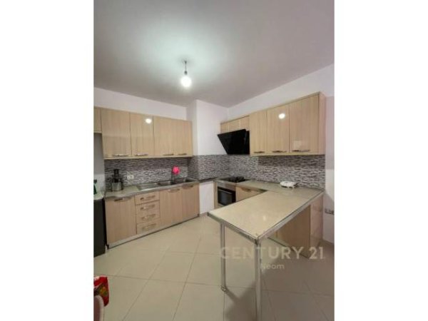 Tirane, jepet me qera apartament 2+1+BLK Kati 1, 100 m² 350 Euro (fresk)