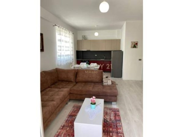Tirane, jepet me qera apartament 2+1+A+BLK Kati 2, 101 m² 550 Euro (Liqeni i Thate)