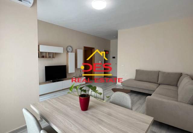 Shqiperi, shitet apartament Kati 5, 76 m² 85.000 Euro (Rruga Dhimiter Konomi)