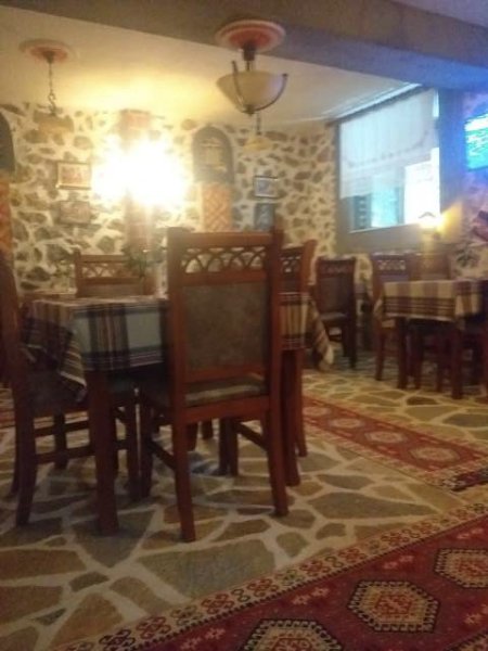 Tirane, jepet me qera bar-restorant,kati -1,Pallatet e Shallvareve,Tirane,Rruga (Gjergj Fishta"Nr.11)