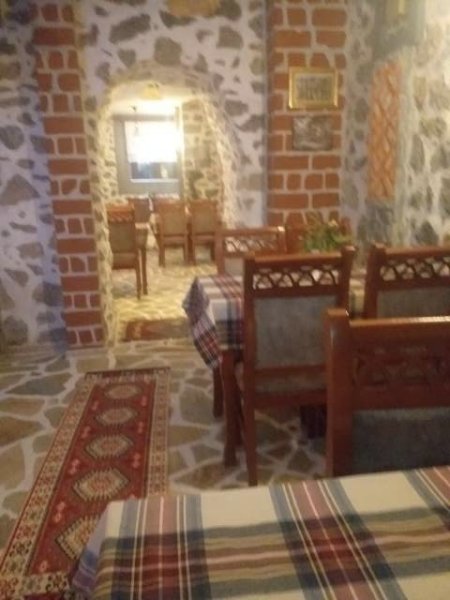 Tirane, jepet me qera bar-restorant,kati -1,Pallatet e Shallvareve,Tirane,Rruga (Gjergj Fishta"Nr.11)