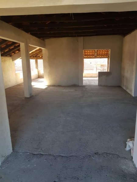 Elbasan, shitet shtepi 333 m² 100.000 Euro