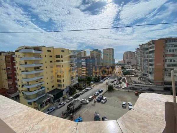 Durres, shitet apartament 3+1+A+BLK Kati 8, 128 m² 63.000 Euro (Vollga)