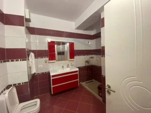 Durres, jepet me qera 2+1+BLK Kati 5, 135 m² 600 Euro (Vollga)