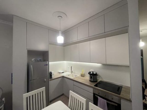 Tirane, shitet apartament 1+1 Kati 7, 69 m² 61.000 Euro (Joklin Persi)