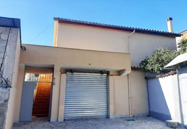Elbasan, shitet shtepi 213 m² 90.000 Euro