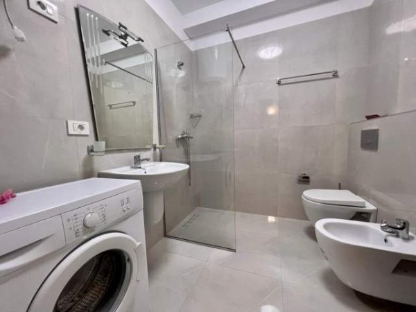 Tirane, jepet me qera apartament 1+1+BLK Kati 4, 450  (Fusha Ali Demi)