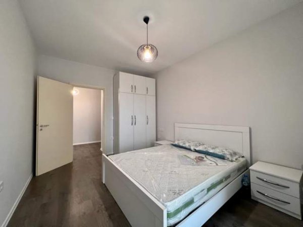 Tirane, jepet me qera apartament 1+1+BLK Kati 4, 450  (Fusha Ali Demi)