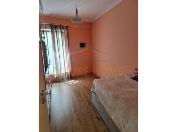 Shitet apartament 2+1+2 , 21 Dhjetori Tirane