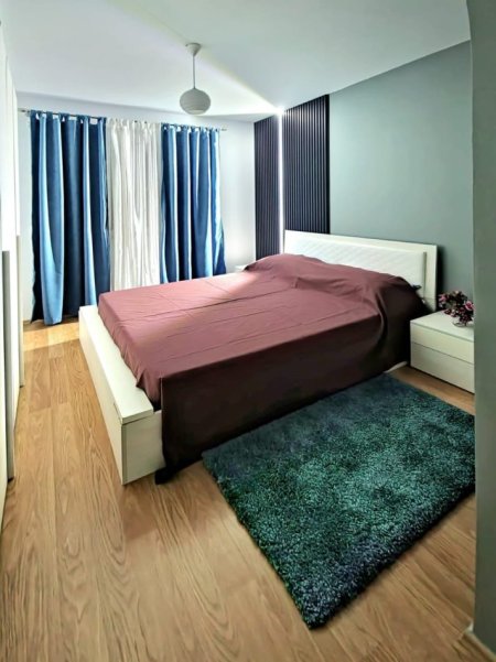 Apartament 2+1+post parkimi me qera - Rr. 5 Maj