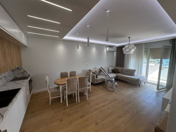 Apartament ne zonen e Freskut 'Komuna Dajt ' ! 2 Poste Parkimi