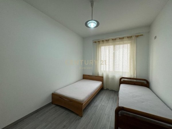 SHESIM APARTAMENT 2+1+2+POST PARKIMI, LIQENI I THATE