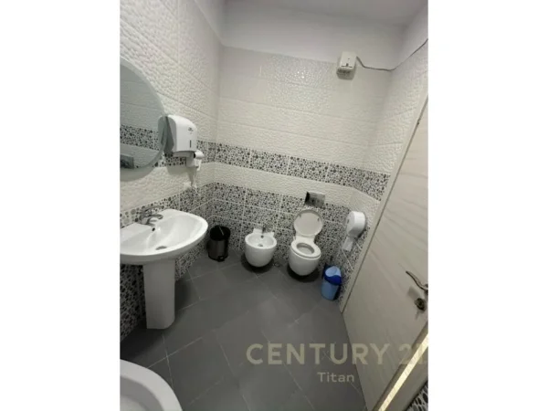 SHITET BIZNESI QENDER ESTETIKE TE KIKA 2