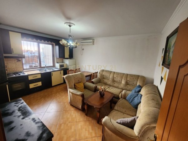 2+1 Apartament per qira ne hyrje te Alliasit