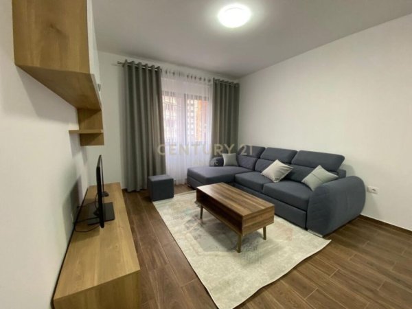 APARTAMENT 3+1 ME QIRA TE REZIDENCA OASIS