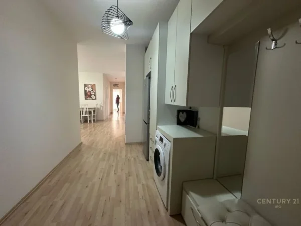Apartament 2+1 & Post Parkimi te Kompleksi Delijorgji, 850 euro