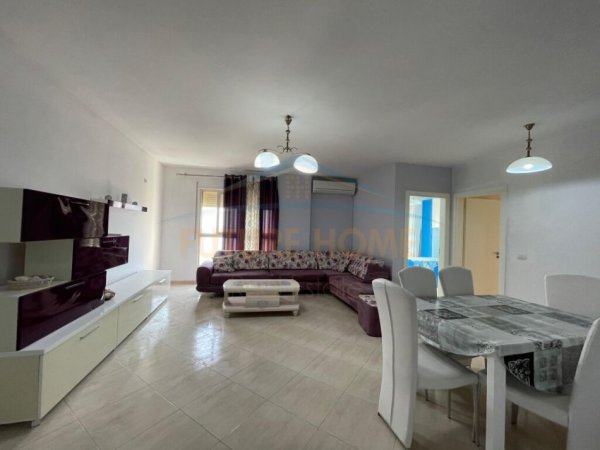 Shitet, Apartament 2+1, Plazh Rrota e Kuqe , Durres.