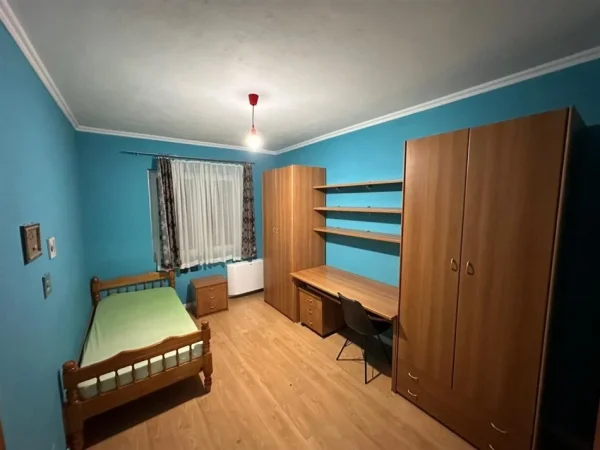 Jepet Me Qera Kati 2 I Nje Vile Ne Ali Dem [ID PV0438]